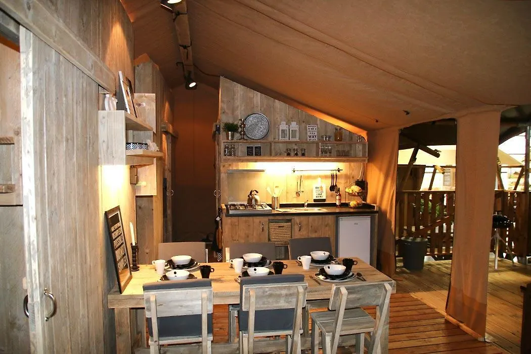 ホテルGlamping Tents Camping Val Saline Vacanceselect ロヴィニ